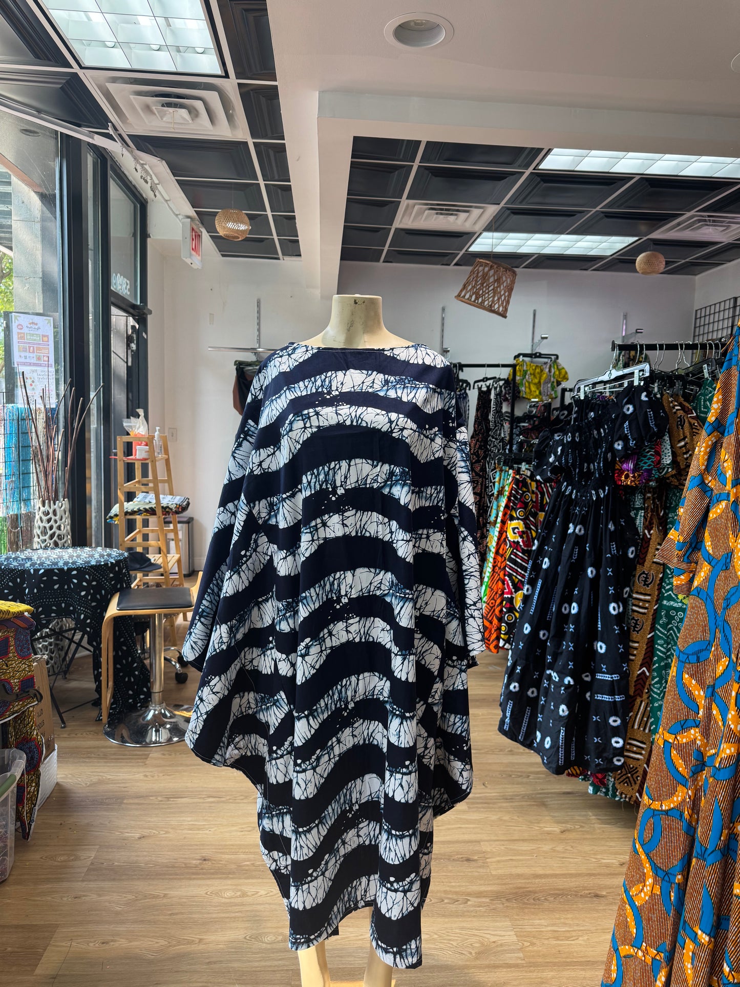 Batwing Dress Navi blue and white