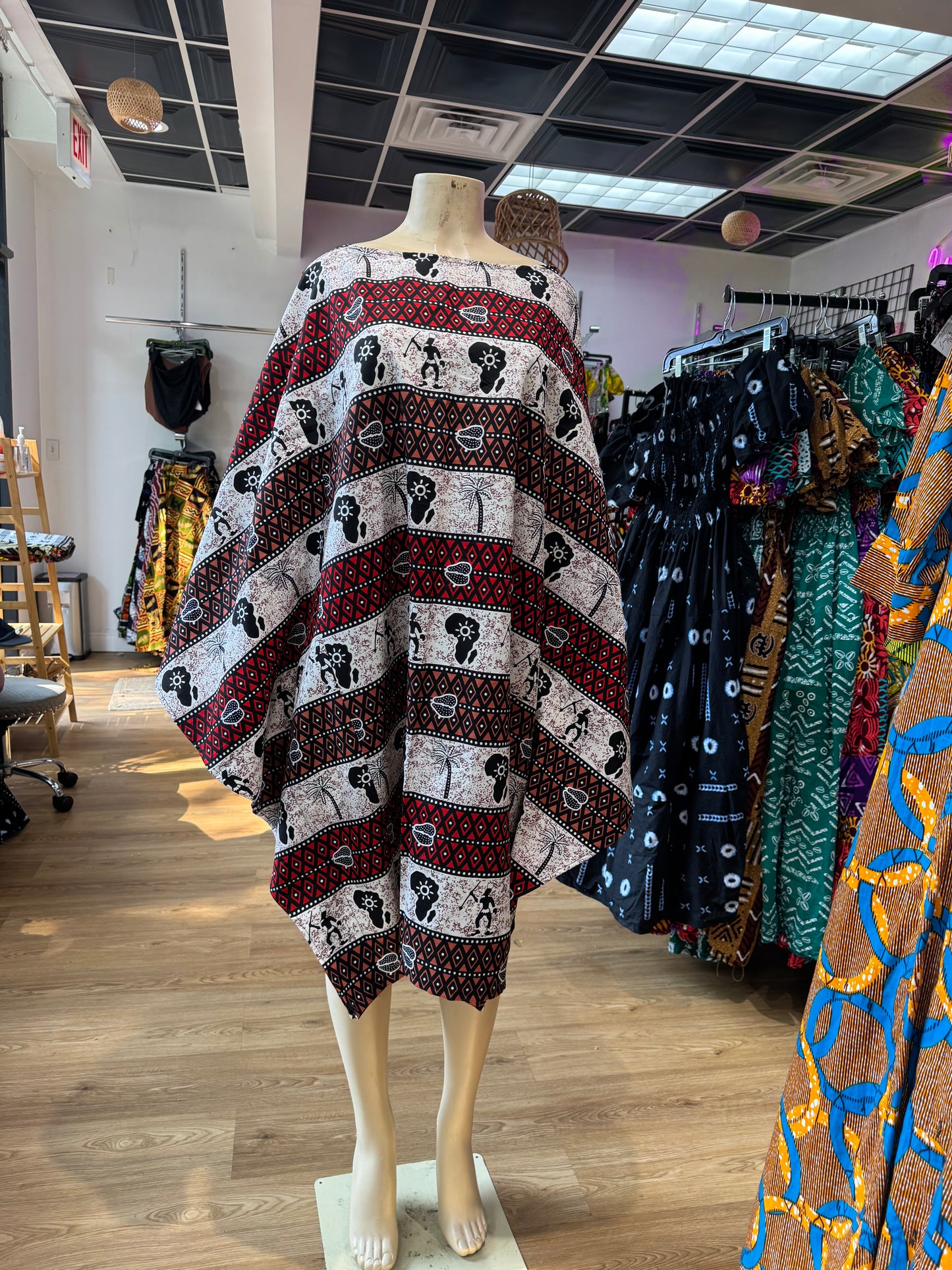 Batwing Dress black red