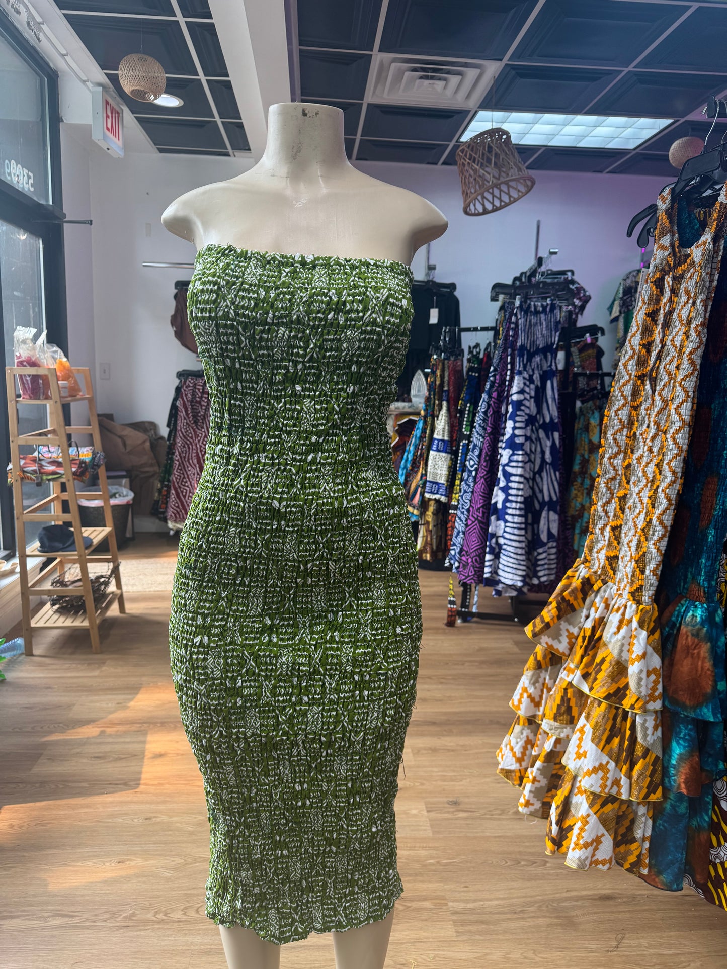 Sleeveless tube dress green